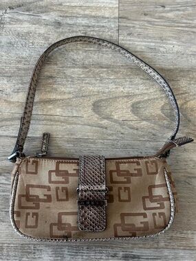 Vintage guess purse